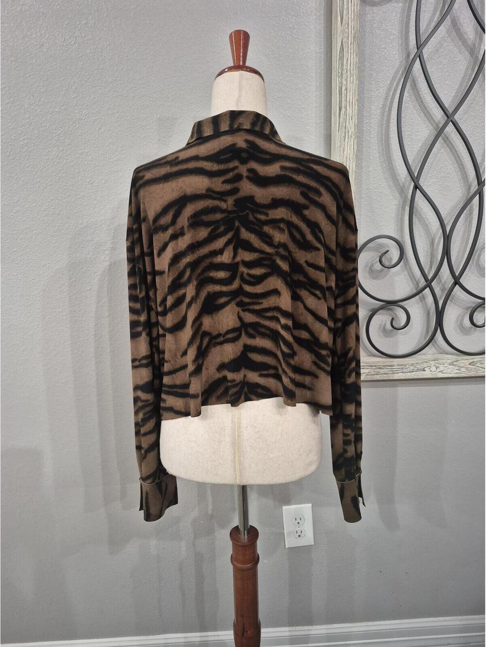 NORMA KAMALI Cropped Oversized Shirt Size.Small - Picture 3 of 8